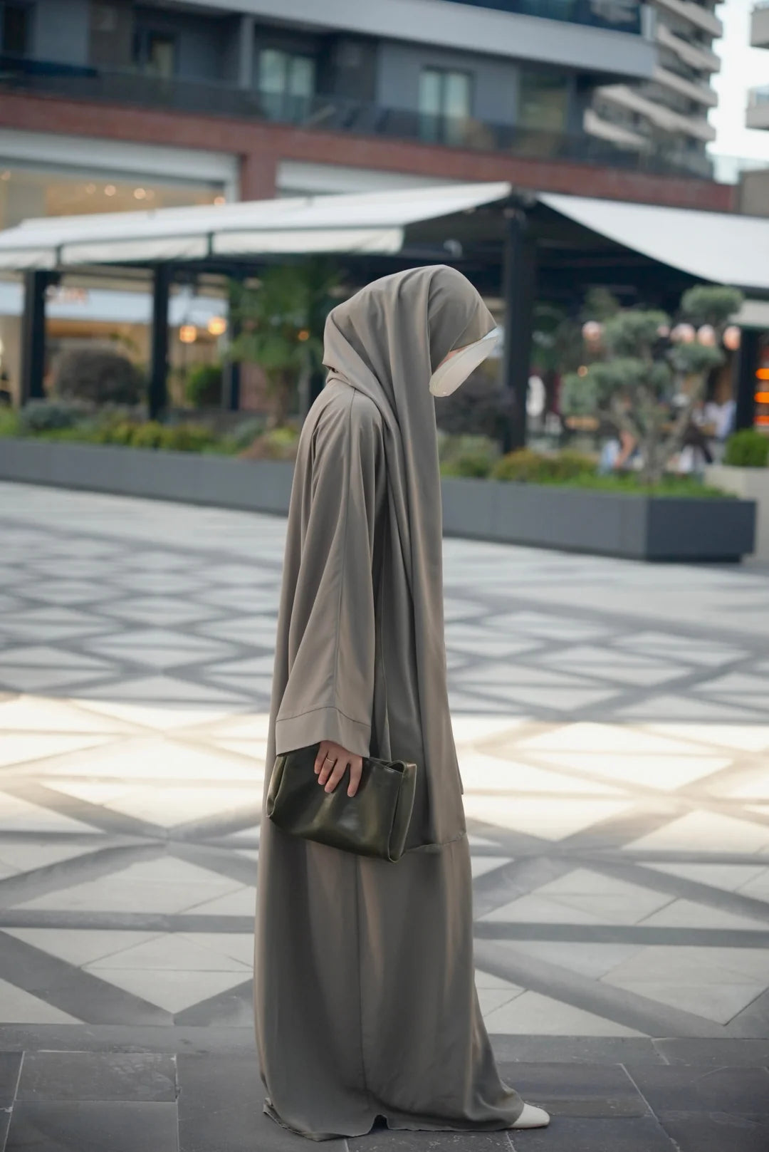 Khimar Long Satiné Taupe