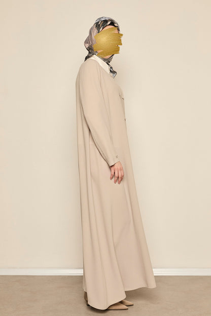 Abaya Beige à Double Boutonnage Croisé