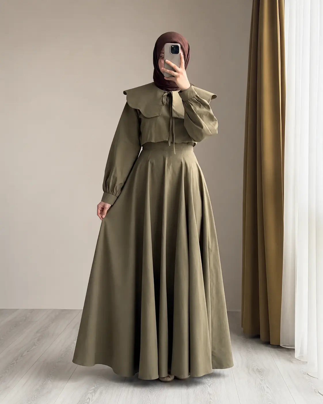 Robe Col Claudine - vue latérale