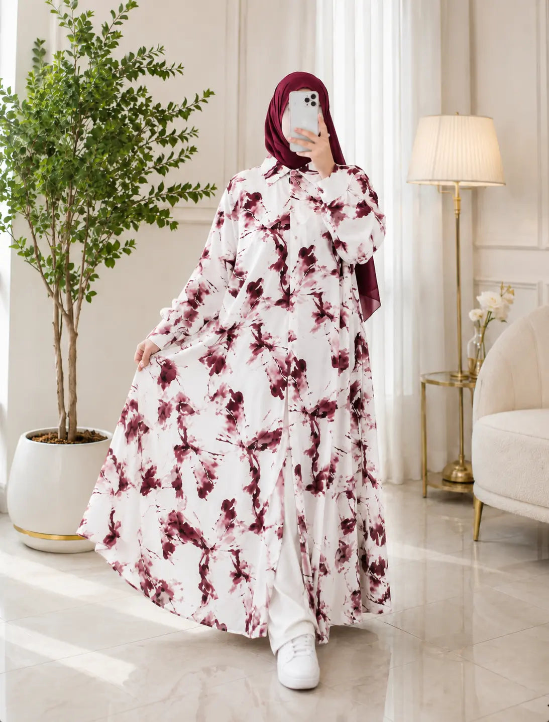 Abaya fleurie imprimée - mouvement du tissu