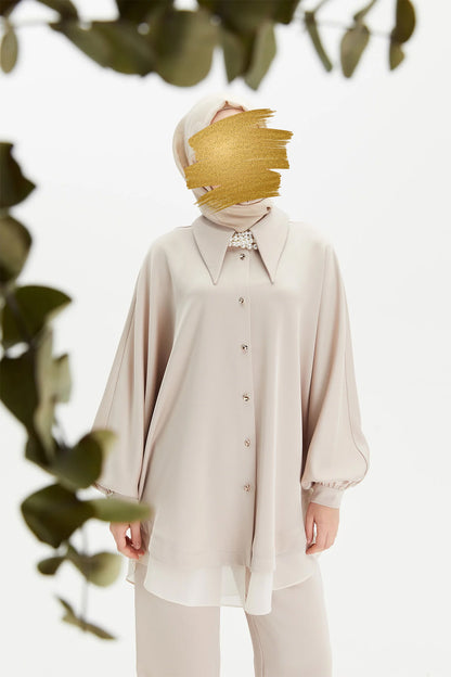 Ensemble Satiné Écru à Chemise Oversize