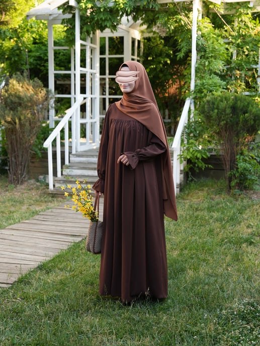 Umniah: Abaya de Lux